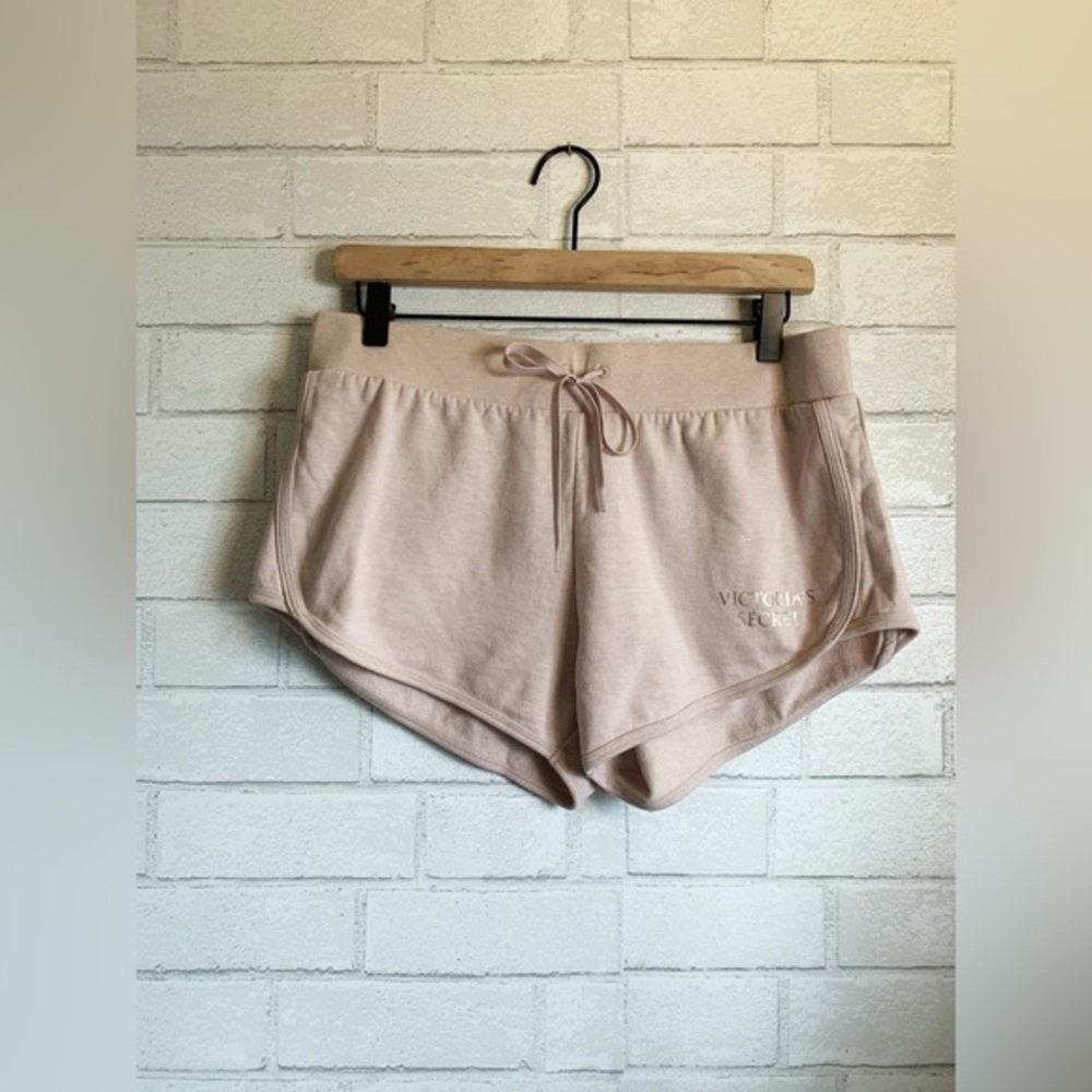 $3/20 Victoria's Secret Light Tan Women's Fleece Drawstring Lounge Shorts M
